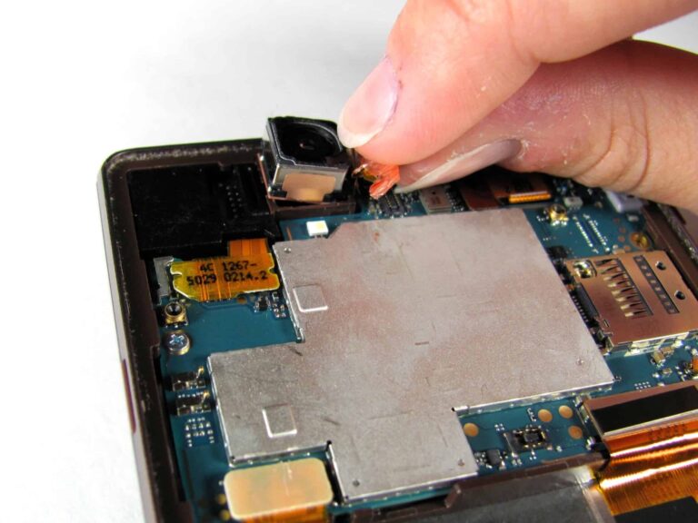 Is Your iPhone Trying to Tell You Something? 5 Signs It Needs Urgent Repairs